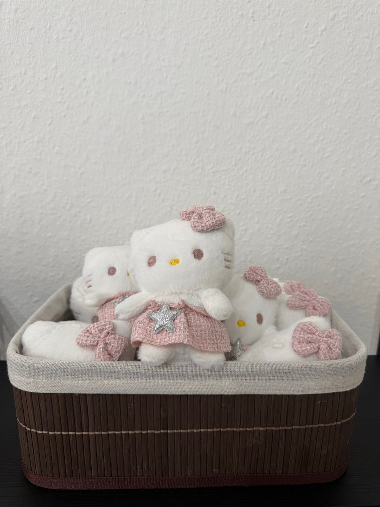 Hello Kitty Plüschtier – Rosa Tweed-Outfit mit Stern