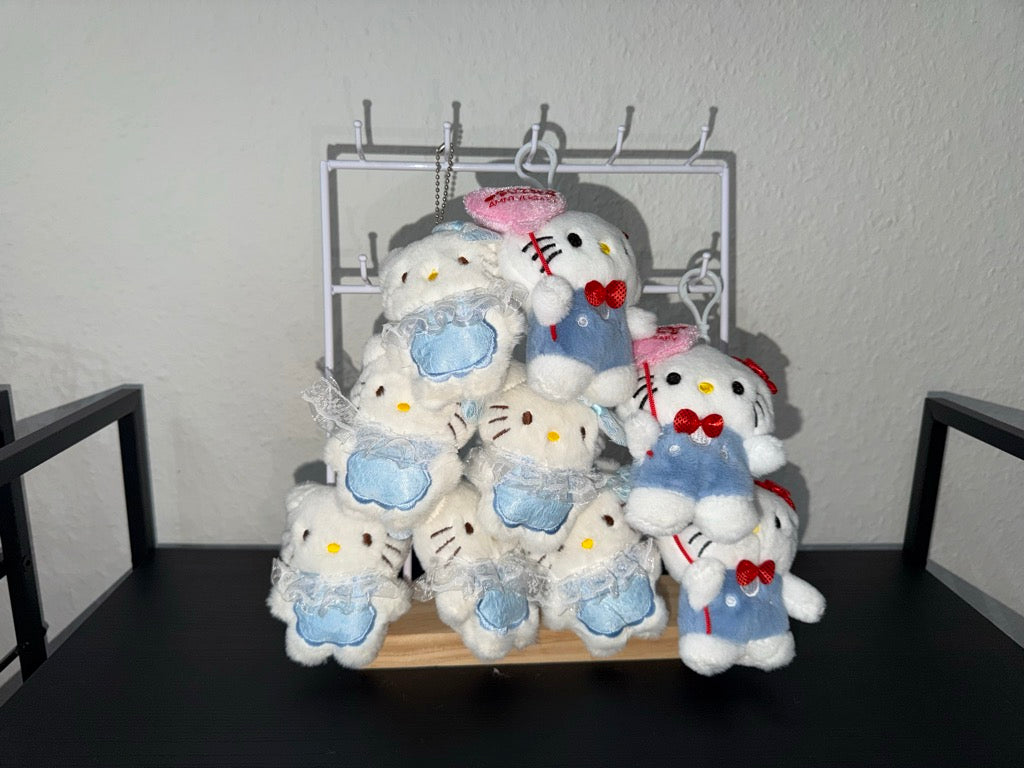 Schlüsselanhänger Hello Kitty Plüschtier – Blaues Outfit Kawaii
