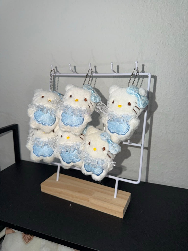 Schlüsselanhänger Hello Kitty Plüschtier – Blaues Outfit Kawaii