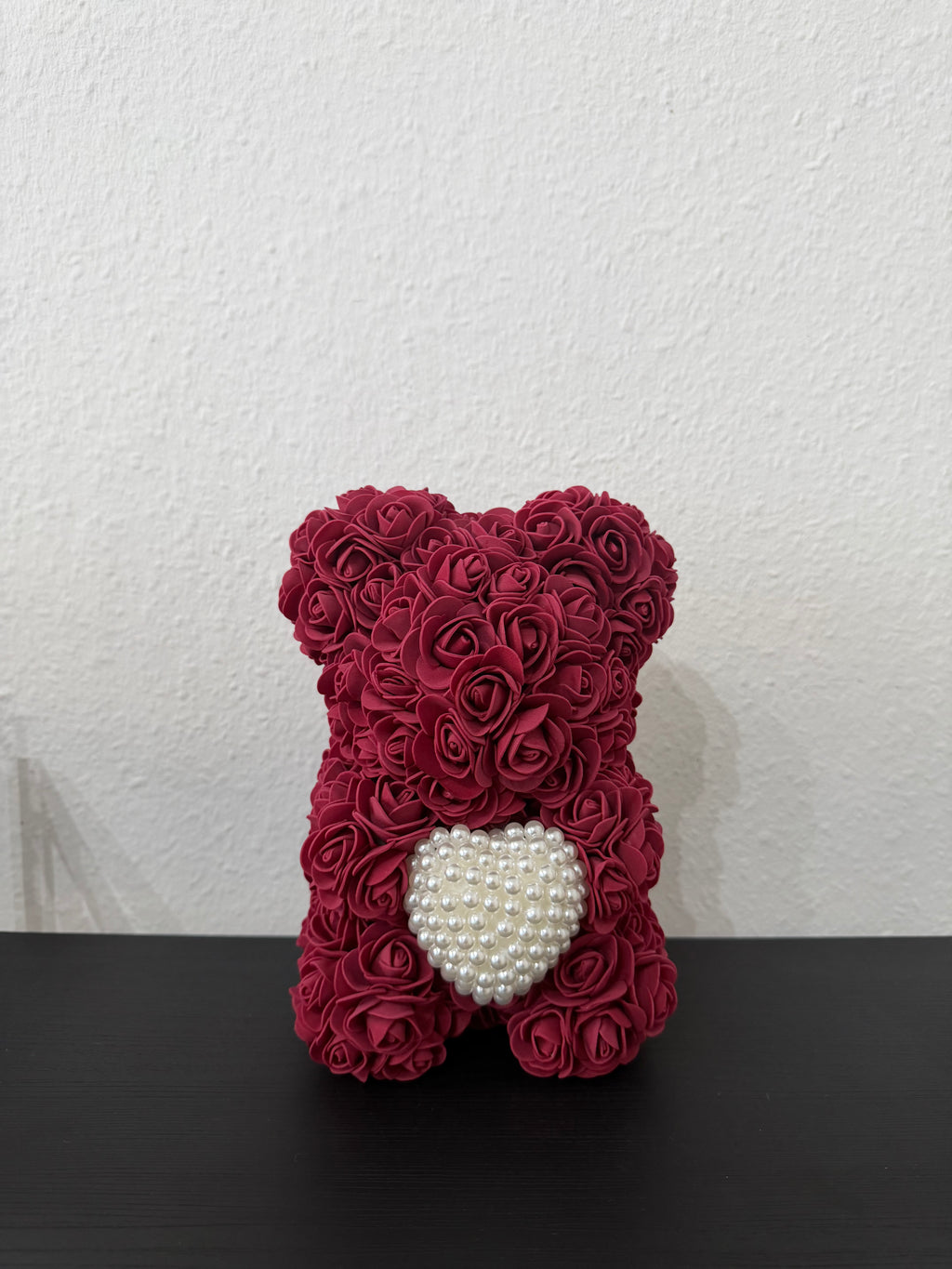 Rosenbär mit Herz – Kunstrosen-Dekobär