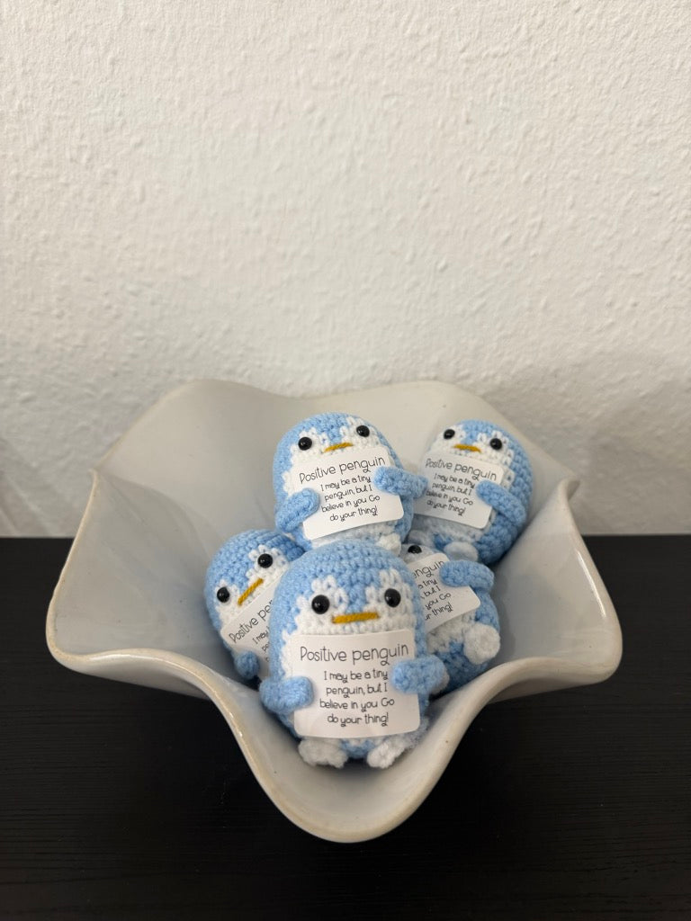 Häkelfigur Positive Penguin – Kleiner Glücksbringer